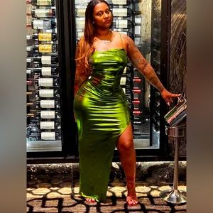 Sexy sleek Green metallic dress very comfortable and cute